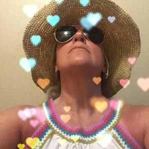 Meet your Posher, Christine